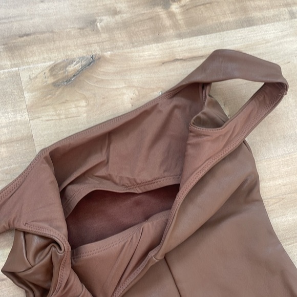 Skims Faux Leather Bodysuit - Picture 5 of 5